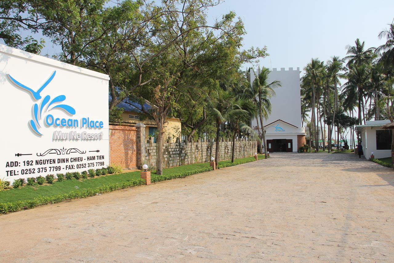 Ocean Place Mui Ne Resort Buitenkant foto