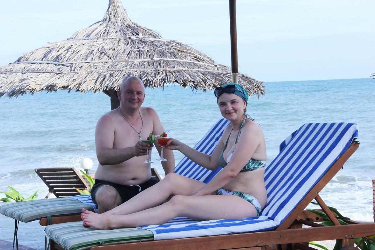 Ocean Place Mui Ne Resort Buitenkant foto